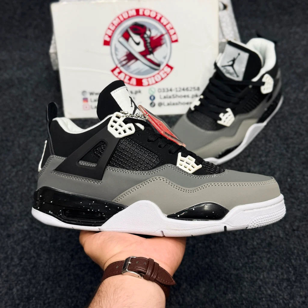 NIKE Air Jordan 4 Retro – Cement Grey Colour